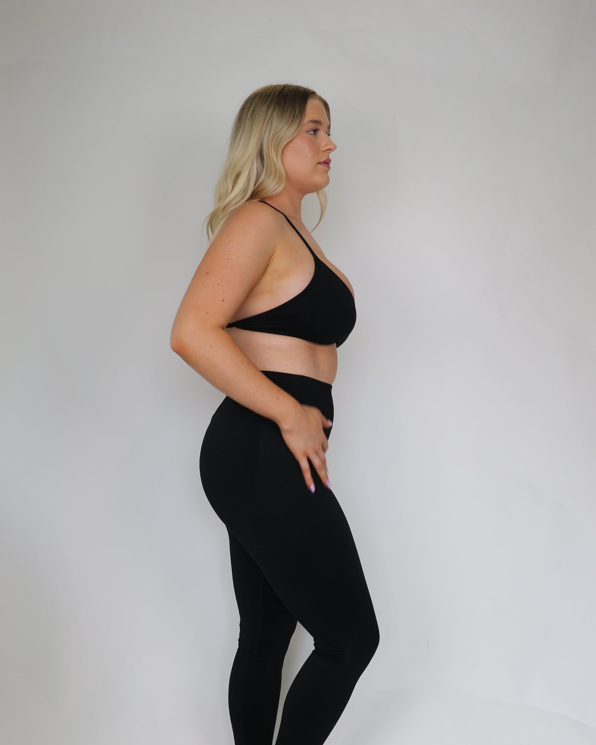 black crop and scrunch leggings