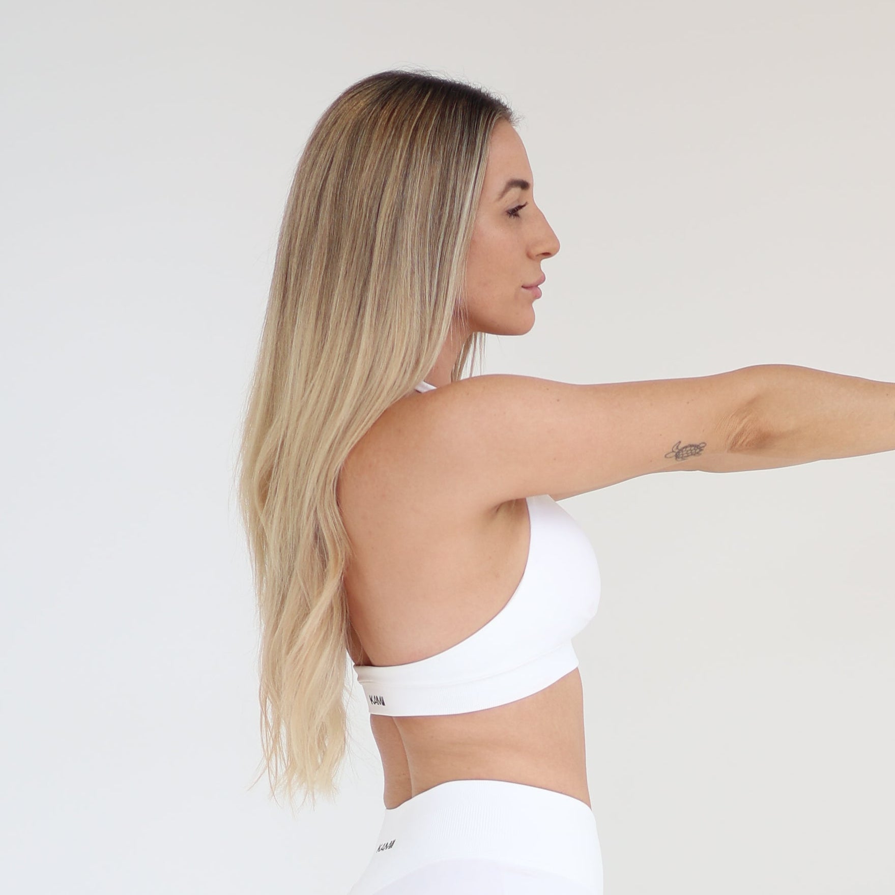 Kirstie Signature Crop - White