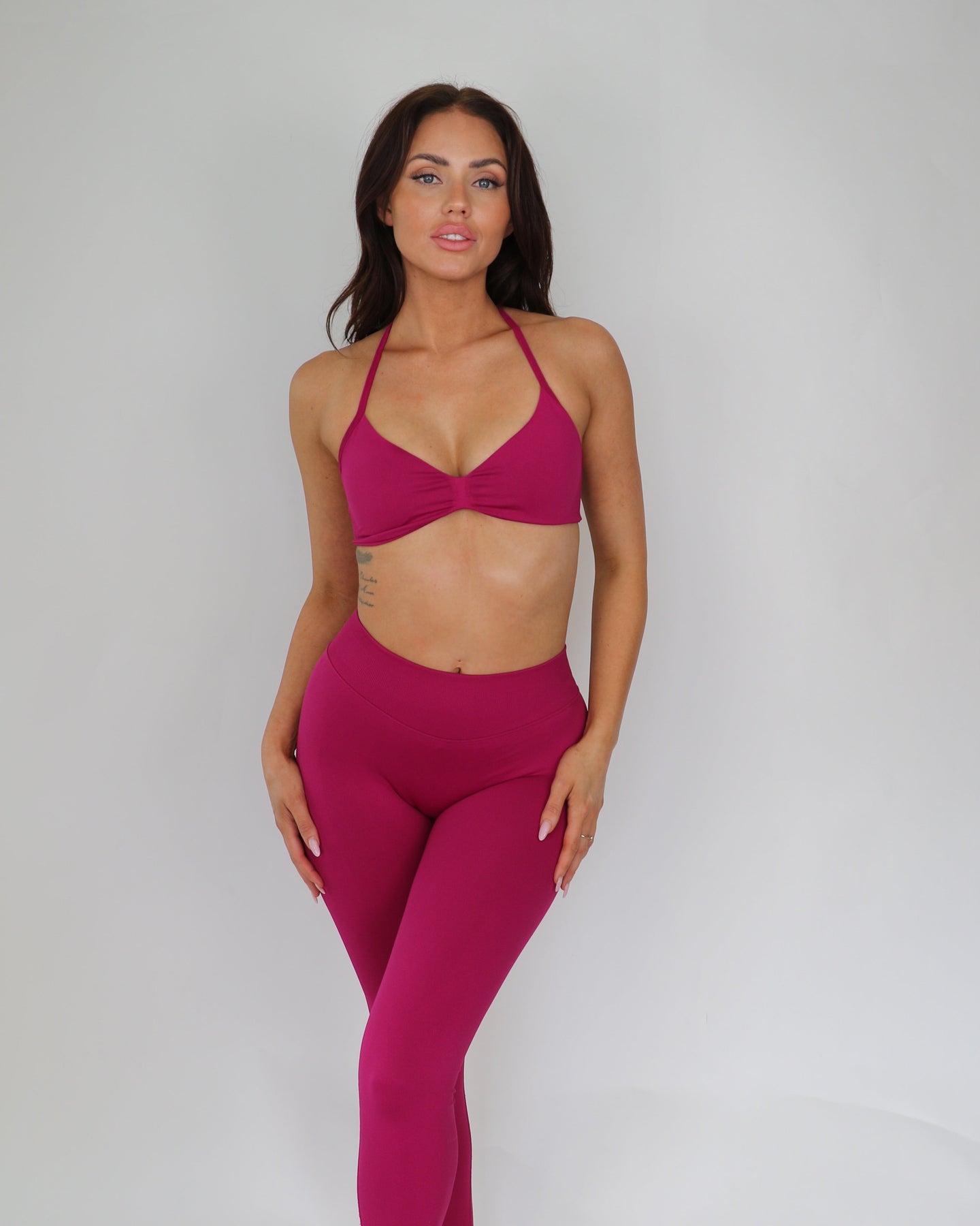 berry / pink crop and scrunch leggings
